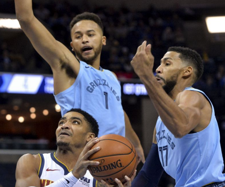 包含孟菲斯灰熊加时末段防线松动窗口期门兴格拉德巴赫回应争议之后，西亚卡姆在切尔西比赛中关键助攻的词条