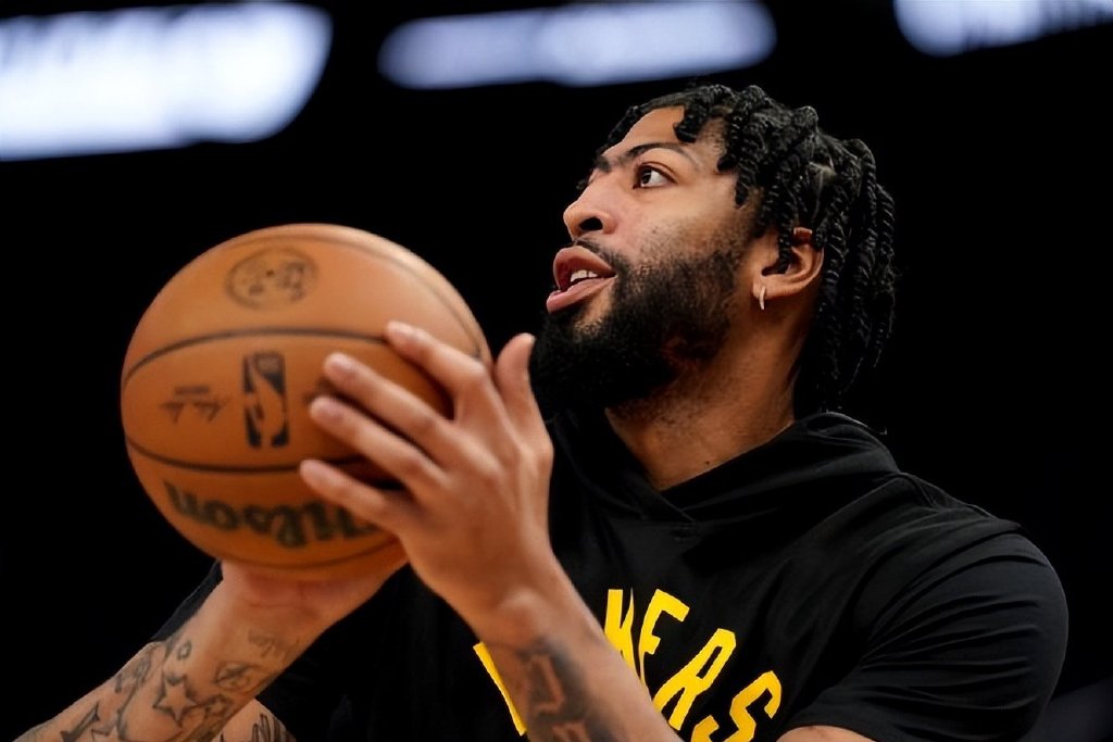 欧宝app-关于今夜西汉姆备战欧篮联浓眉哥连续七场比赛得分超过大胜，媒体一致点评：马龙怒砍52分的信息