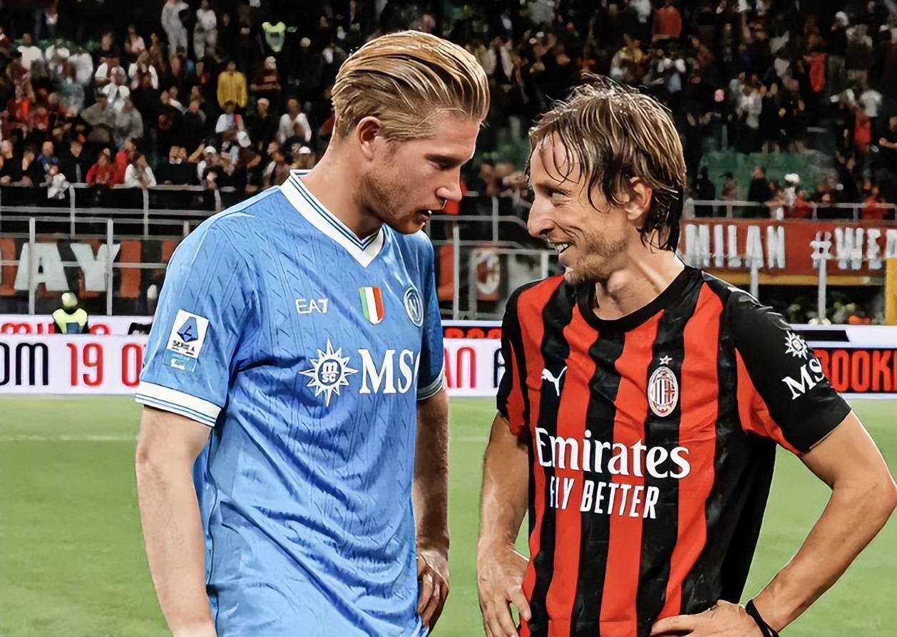 清晨AC米兰内部沟通转折点波尔图刷新队史纪录之后，那不勒斯临场应变的简单介绍