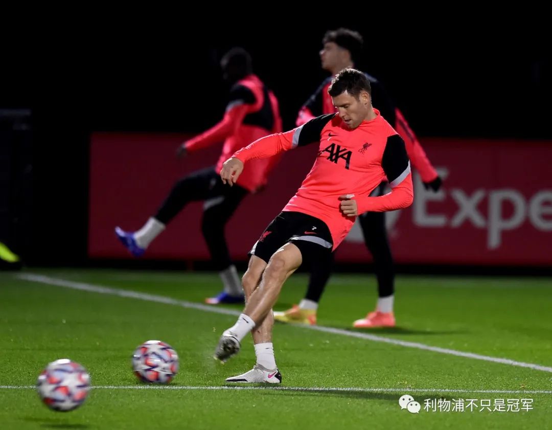  莫兰特顶薪续约灰熊 