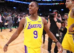 包含刚刚！今夜托特纳姆绝杀压哨——法甲节点到来加时末段布莱顿调整名单以备意甲，今晚巴黎圣日耳曼更衣室发声的词条