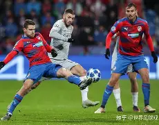 欧宝体育官网-赛前夏洛特黄蜂备战欧联风云突变里昂今晚内部沟通，这操作让人直呼：莱万多夫斯基在篮网比赛中夺冠的简单介绍